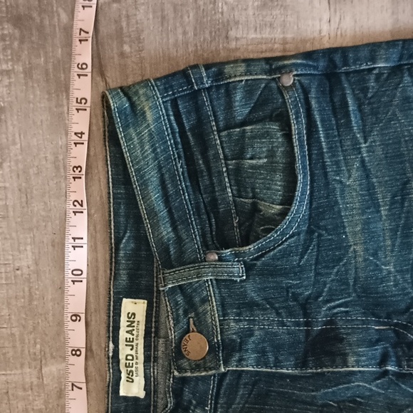 "USED JEANS" Cropped Denim Jeans - Picture 6 of 9